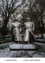 Płaszcz z blachy stalowej, z cyklu A-Z (Gabloty edukacyjne), Andrzej Tobis, 2008