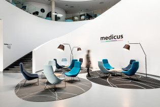 System Informacji w budynku MEDICUS we Wrocławiu, Agnieszka Nawrocka, Justyna Kucharczyk, 2017 rok