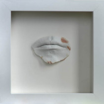 Małgorzata Szandała, Antigone's Claim. Defiant Speech, obiekt, odlew gipsowy, krew, 2013