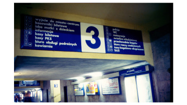 Projekt informacji wizualnej dla dworca PKP w Katowicach / Manuel Sabalczyk, Mariusz Pałka / 1990