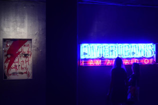 David Bowie – Life on Earth