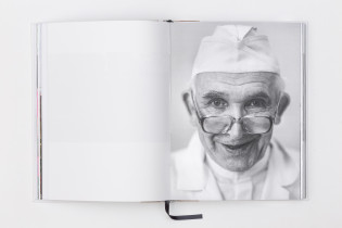 Dominika Koszowska, “Wild oregano – a series of photographs and a photo book on herbal medicine in Poland”