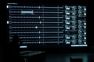 Rafał Włodarek, “Eternal Music Generator” multimedia concert for electromechanical audiovisual instrument
