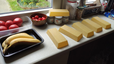 Adam Oziębłowski, Złoto, makaron, temat: Obyś żył/a w ciekawych czasach