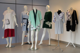 Emilia Nowak – Dopasuj się