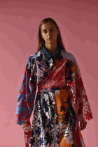 Wyróznienie: Zofia Kłoś z Akademii Sztuk Pięknych w Warszawie za projekt Between Two Worlds. 