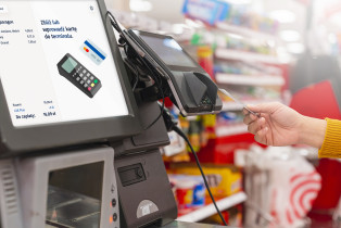 Julia Piwowarska - Wzornictwo